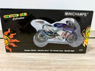 Minichamps Yamaha YZR-M1 2008 Rossi 1:12