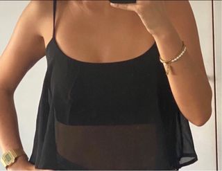 Top negro con tirantes