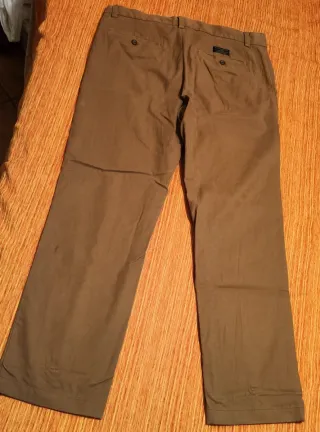 Pantalón Banana Republic Marrone Uomo DIMENSIONI FOT