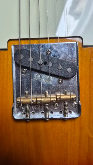 Squier Telecaster Classic Vibe 60 con decal Fender