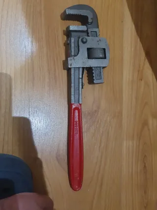 Llave grifa 300mm 12" en forja