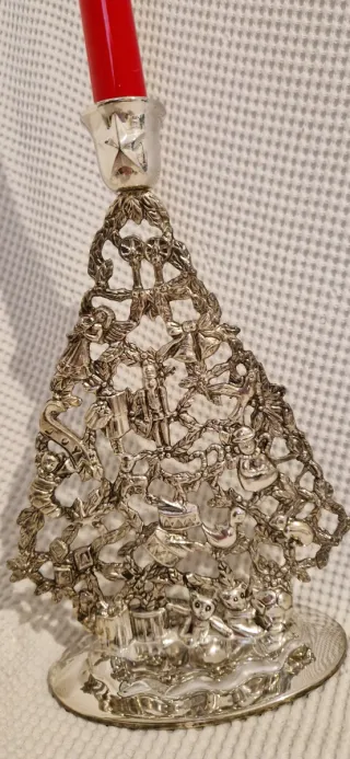 Portacandele in Silver Plait con candela rossa