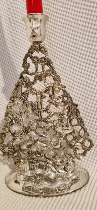 Portacandele in Silver Plait con candela rossa