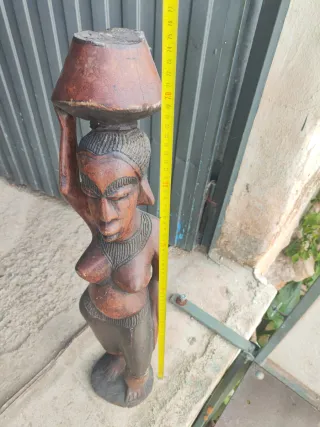 Figuras Africanas de Madera Decorativas