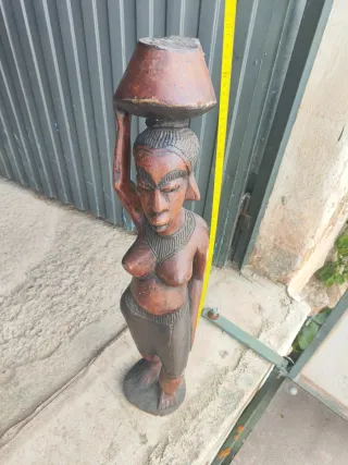 Figuras Africanas de Madera Decorativas