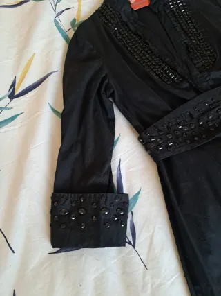 Vestido Almatrichi negro con pedrería