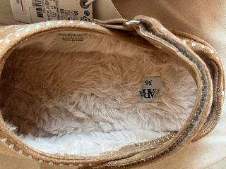 Zuecos Zara bordados marrón