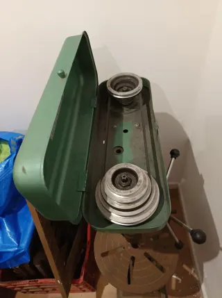 Taladro de columna FERM FM16