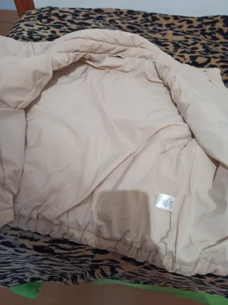 Abrigo acolchado beige mujer