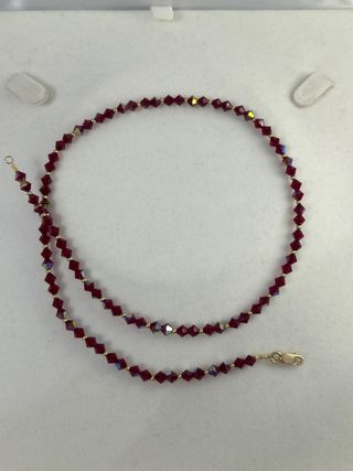 Collar de cristal y oro