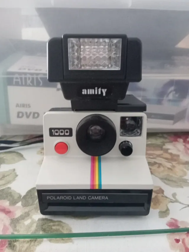 Cámara Polaroid 1000
