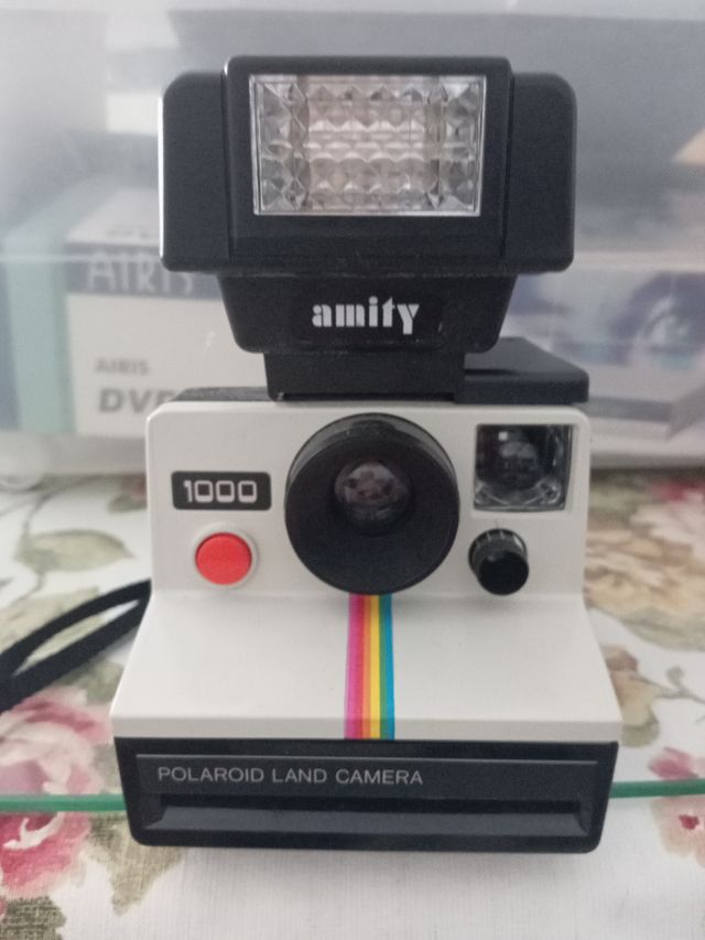 Cámara Polaroid 1000
