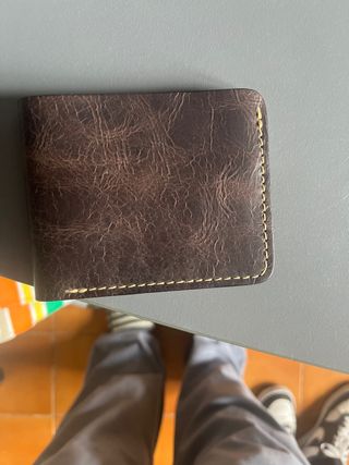 Cartera de cuero marrón