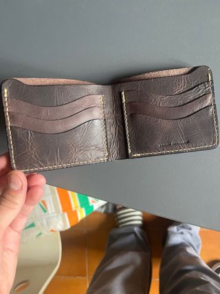 Cartera de cuero marrón