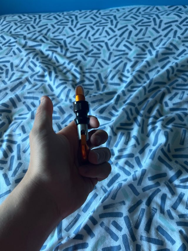 Mosquetón de escalada naranja