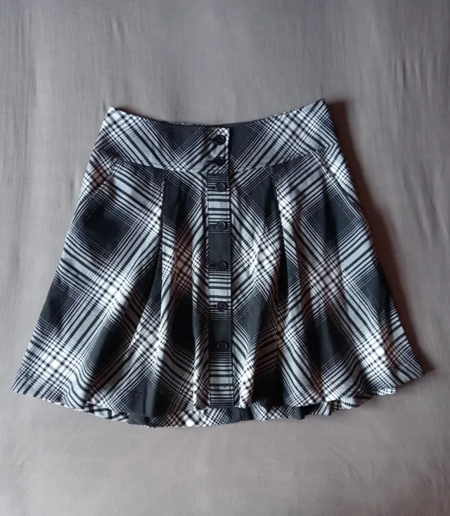 Falda corta H&M cuadros