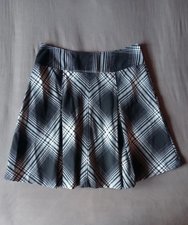 Falda corta H&M cuadros