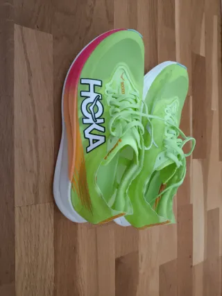 Zapatillas Hoka Rocket x2 Placa Carbono