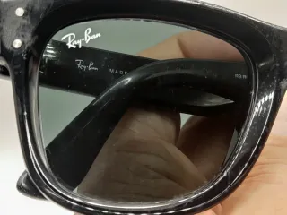 Ray-Ban Wayfarer Reverse RB R0502S 6677VR Negras.
