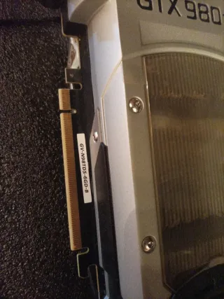 Tarjeta Gráfica NVIDIA GTX 980 Ti