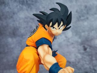 Figura de Dragon Ball FES Goku saga saiyan