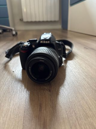 Cámara Nikon D3100 + Objetivo 18-55mm