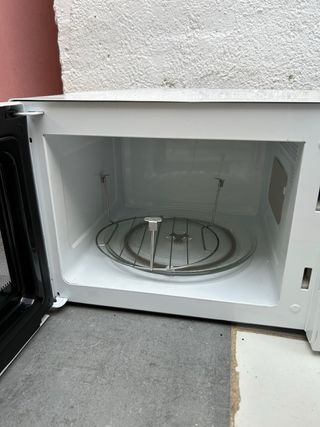 Microondas Whirlpool Compact Grill