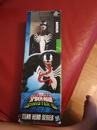 Venom Titan Hero Series Juguete Marvel 30cm