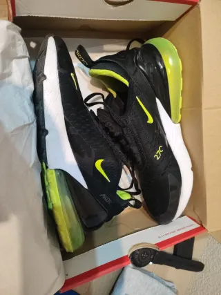Zapatillas Nike Air 270 Talla 38 .Niño. No envio.