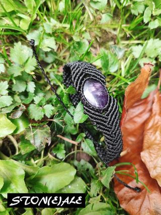 Bracciale in macrame con ametista