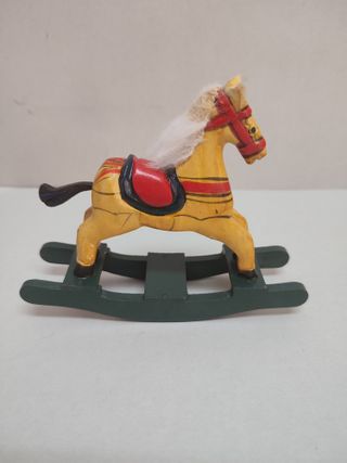 Figura Caballito de Madera Hecho a Mano