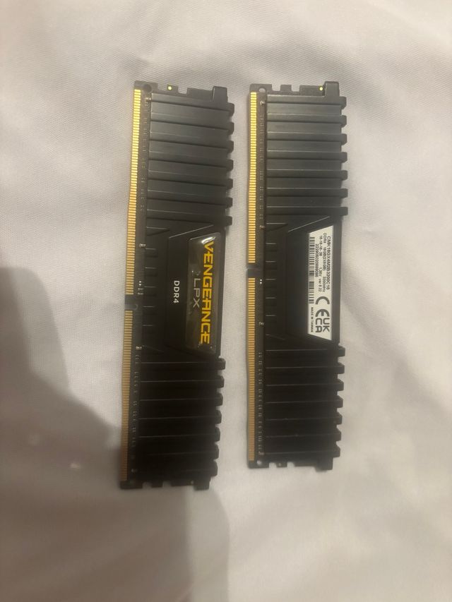 Corsair Vengeance LPX DDR4 2x8GB 16GB RAM