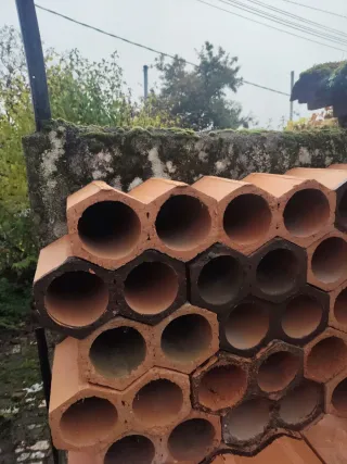 Botellero de cerámica doble