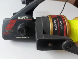 Carrete de pesca Bonsai TR100 Graphite