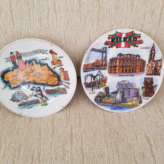 Plato decorativo azul y dorado