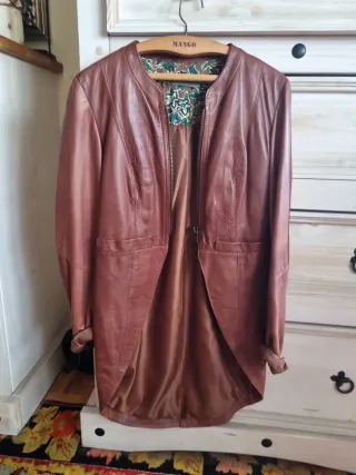 Chaqueta de piel Mango tipo chaqué