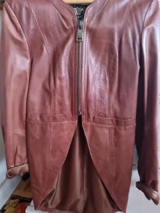 Chaqueta de piel Mango tipo chaqué