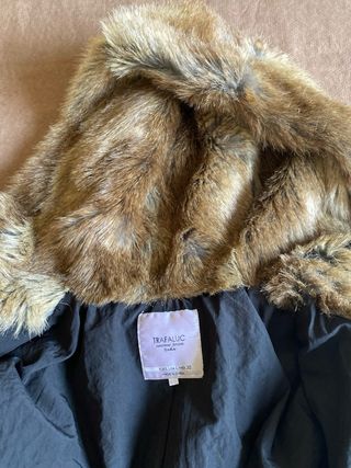 Abrigo efecto pelo TRAFALUC marrón