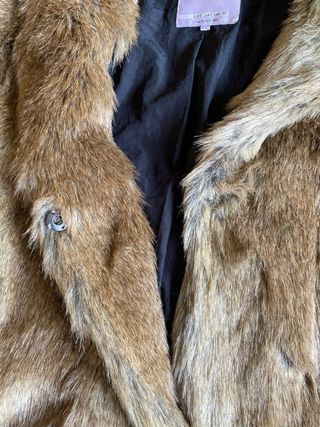 Abrigo efecto pelo TRAFALUC marrón