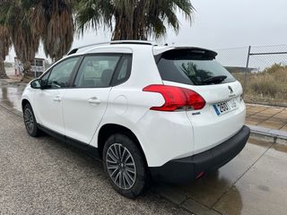 Peugeot 2008 2015