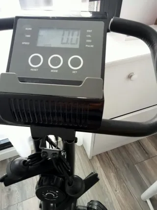 Bicicleta Estática Plegable Regulable