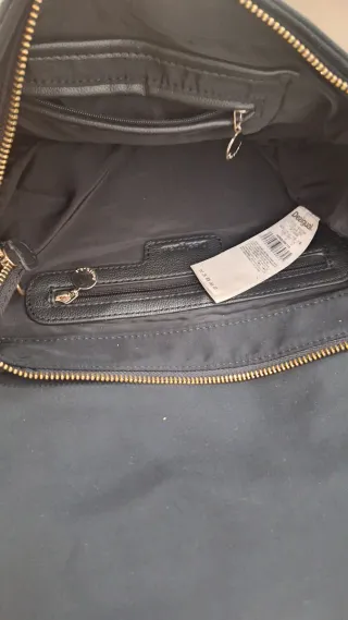 Bolso Desigual Negro con Tachuelas y Corazón