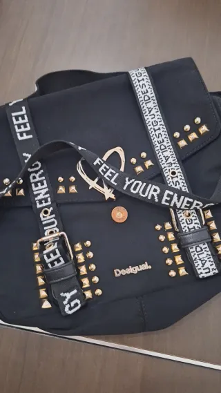 Bolso Desigual Negro con Tachuelas y Corazón