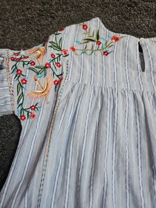 Camisa Zara bordada rayas azules