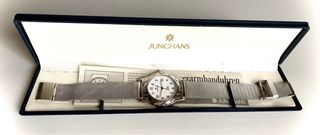 Reloj Junghans de Malla Plateado