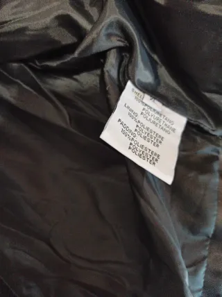 Abrigo acolchado negro mujer