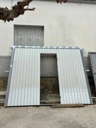 Puerta metálica almacén 2,40x3m móvil607311545