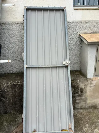 Puerta metálica almacén 2,40x3m móvil607311545