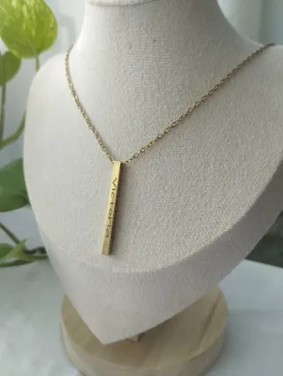 Dije rectangular personalizado dorado