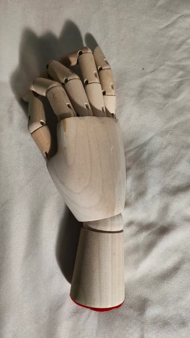 Mano maniquí de madera articulada